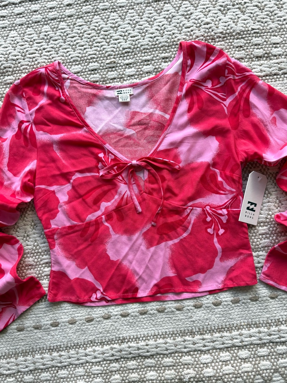 🔥🔥BILLABONG - UNRELEASED TROPIC BABE LONG SLEEVE TOP🔥🔥